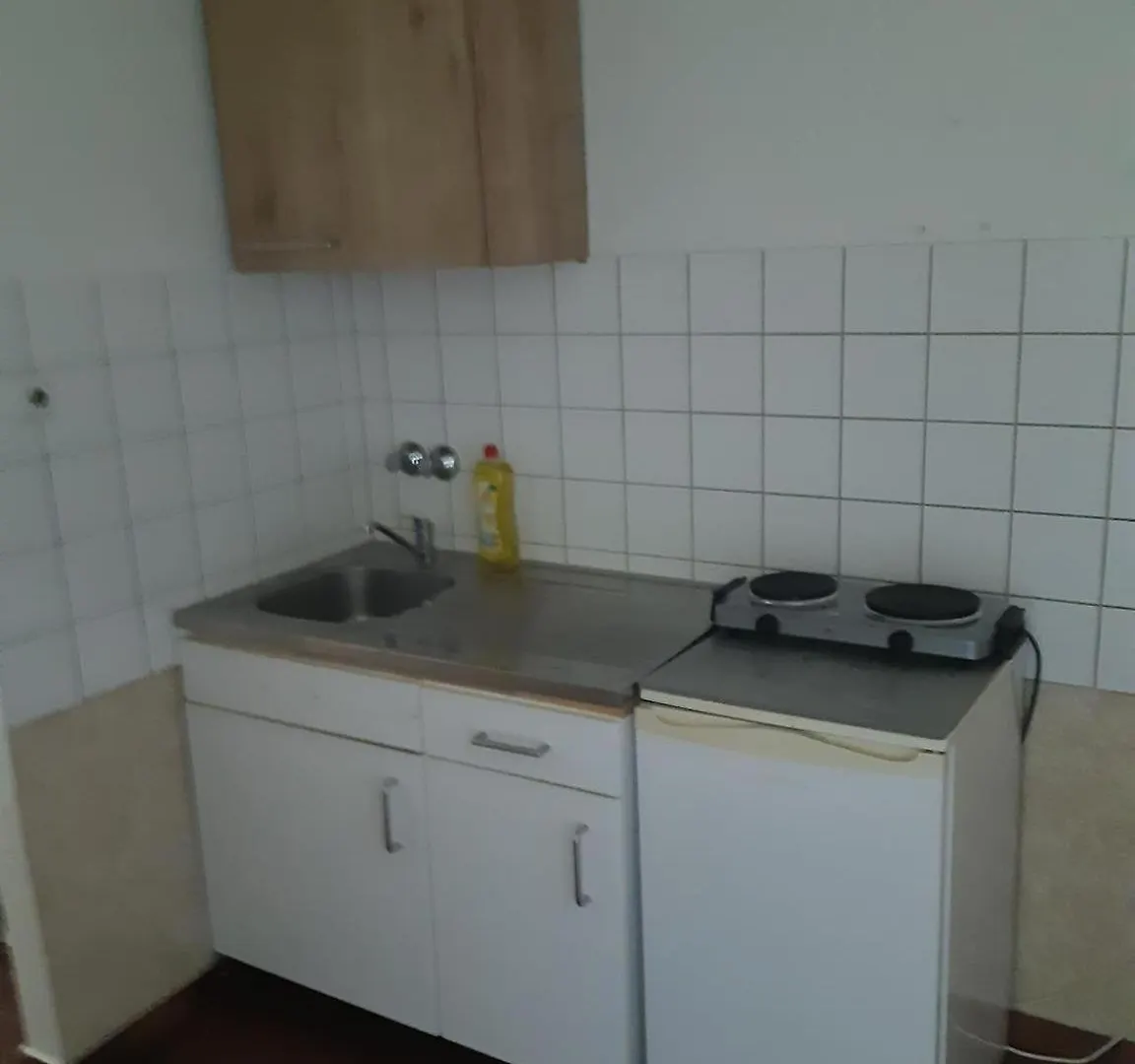 Low Budget Allach Hostel Rooms & Apartments Eve 168 Munich 0*,  Allemagne