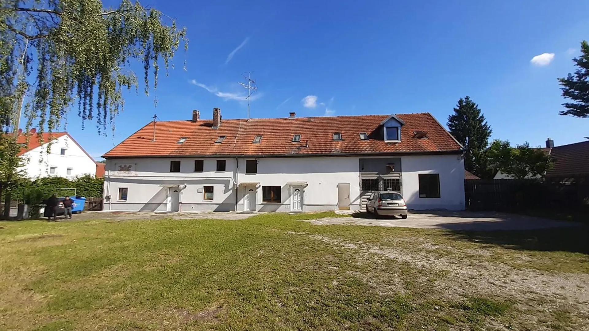 Low Budget Allach Hostel Rooms & Apartments Eve 168 Munich